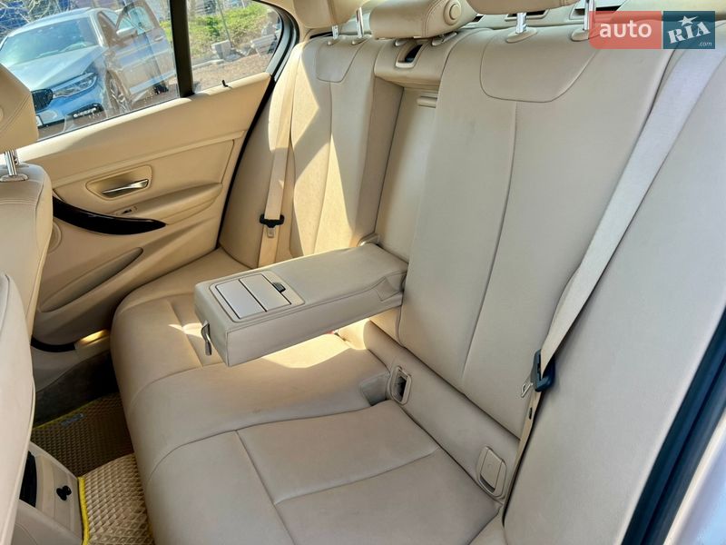 Седан BMW 3 Series 2013 в Києві