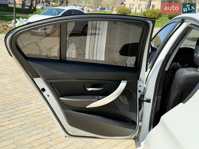 Седан BMW 3 Series 2017 в Белой Церкви