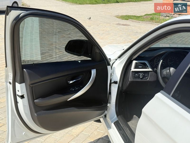 Седан BMW 3 Series 2017 в Белой Церкви