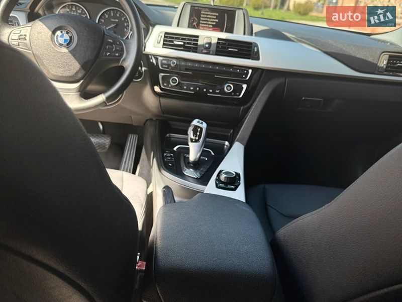 Седан BMW 3 Series 2017 в Белой Церкви