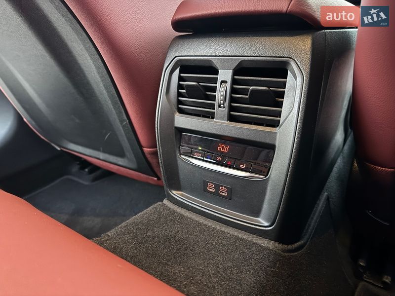 Седан BMW 3 Series 2025 в Киеве фото 29 Седан BMW 3 Series 2025 в Киеве