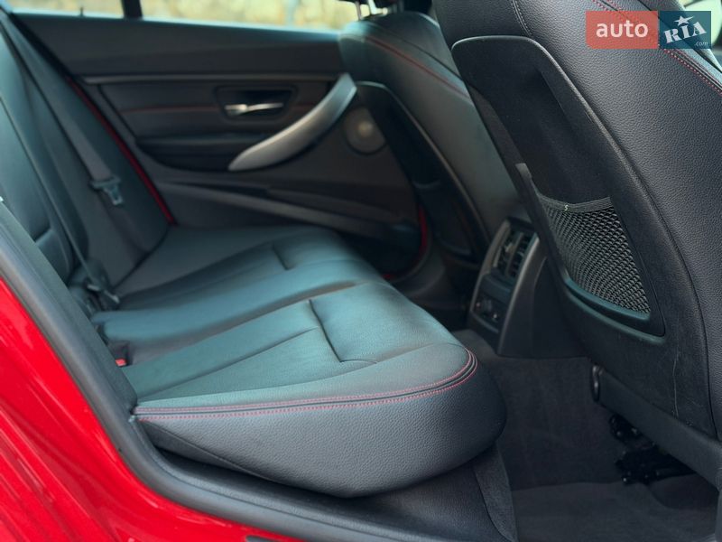 Седан BMW 3 Series 2013 в Львові