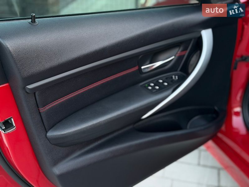 Седан BMW 3 Series 2013 в Львові