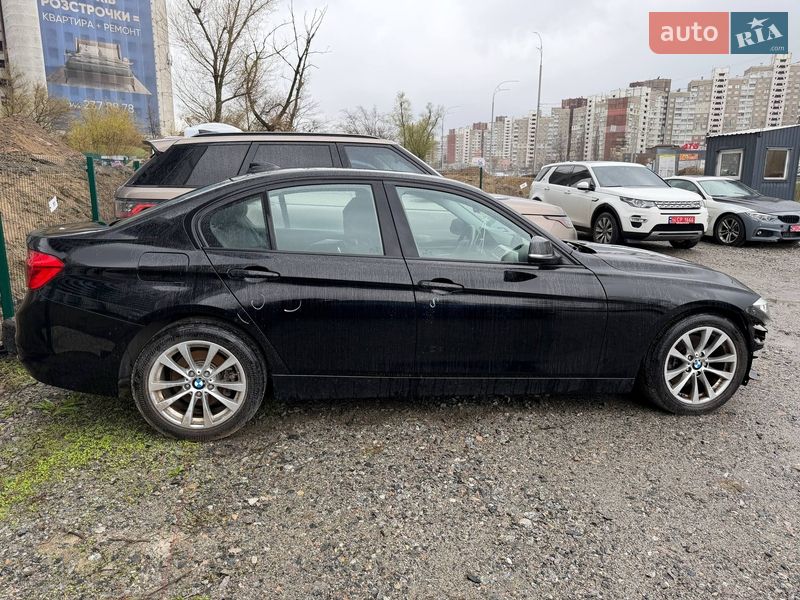 Седан BMW 3 Series 2017 в Киеве