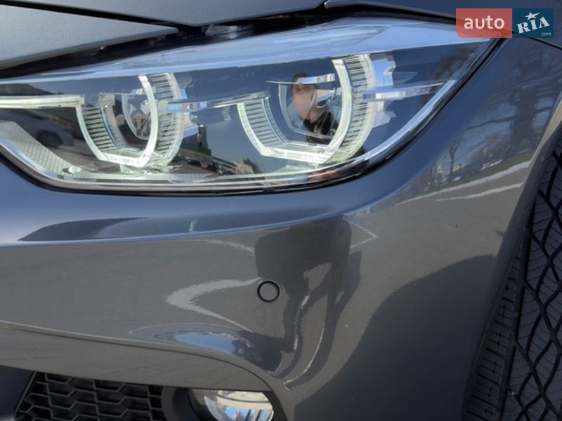 Седан BMW 3 Series 2016 в Одессе