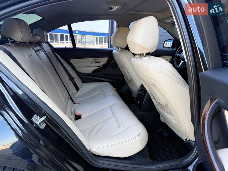 Седан BMW 3 Series 2015 в Одесі