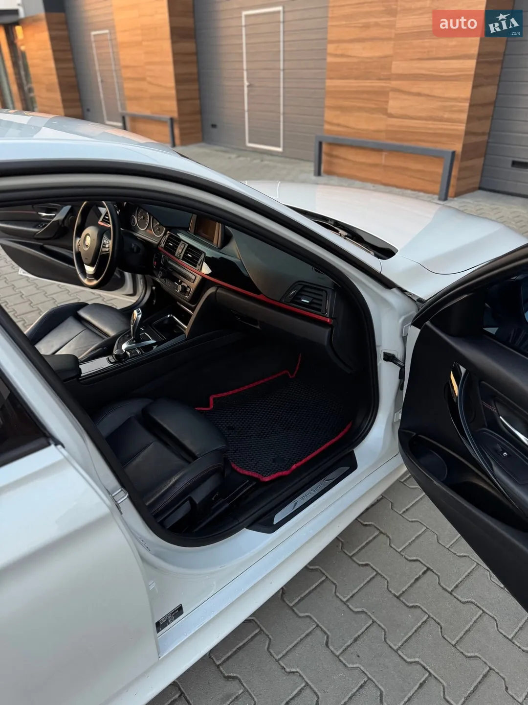 2012 BMW 3er - мініатюра 12