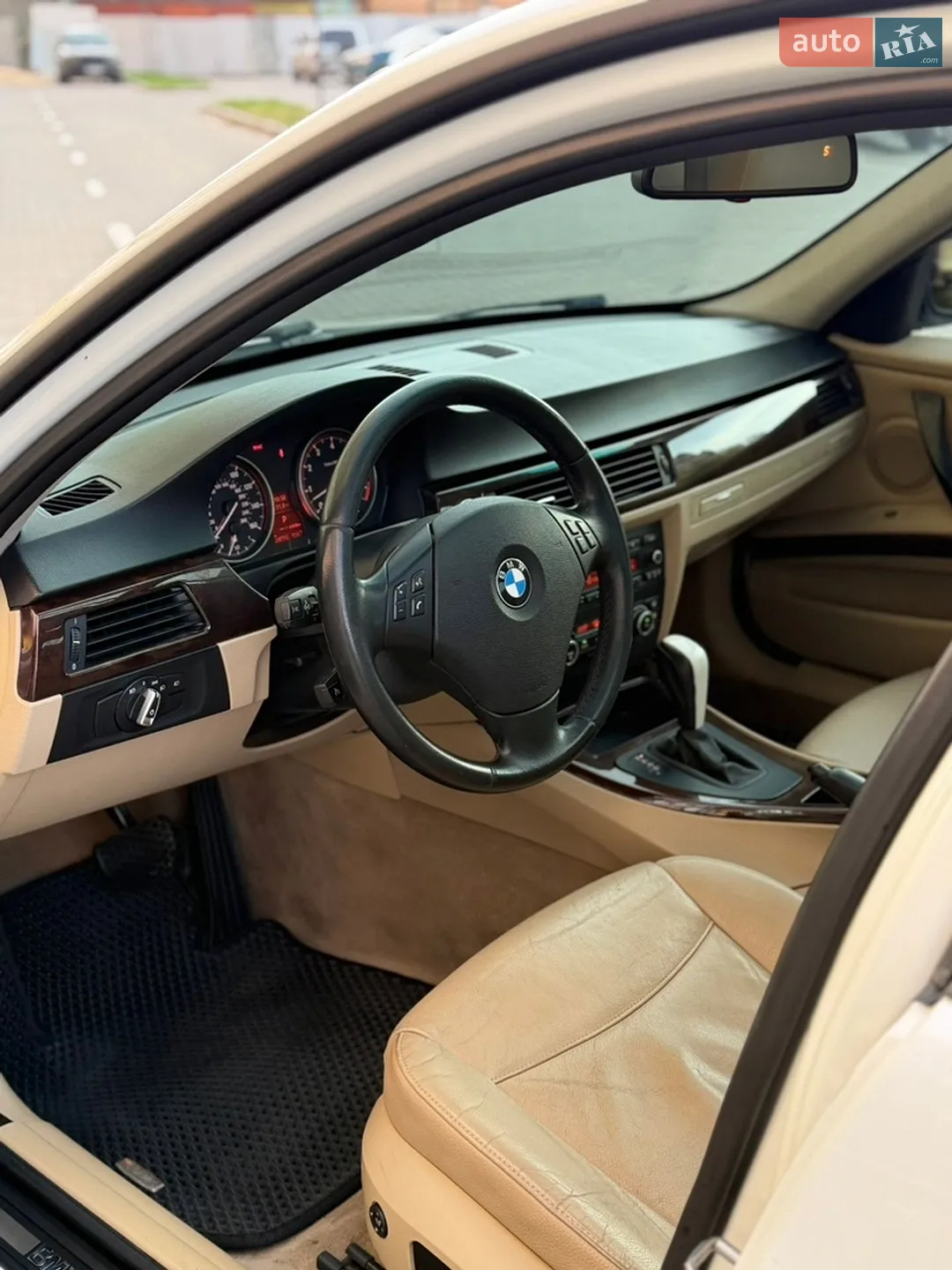 2010 BMW 3er - мініатюра 16