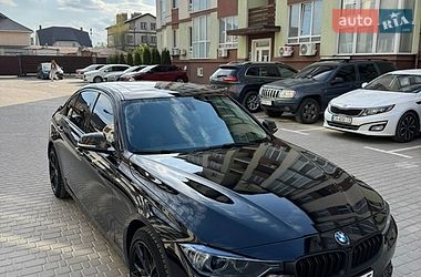 Седан BMW 3 Series 2015 в Києві