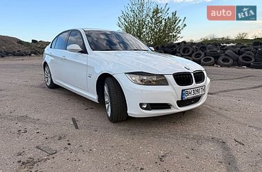 Седан BMW 3 Series 2009 в Миколаєві