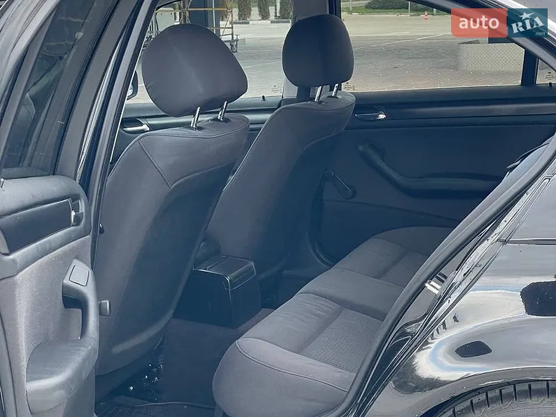 BMW 3 Series 2004 VIN WBAEY31020KS44698 фото оголошення 24 з 71