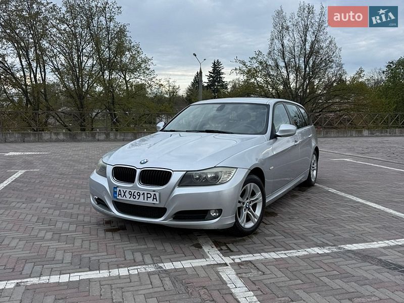 BMW 3 Series 2010