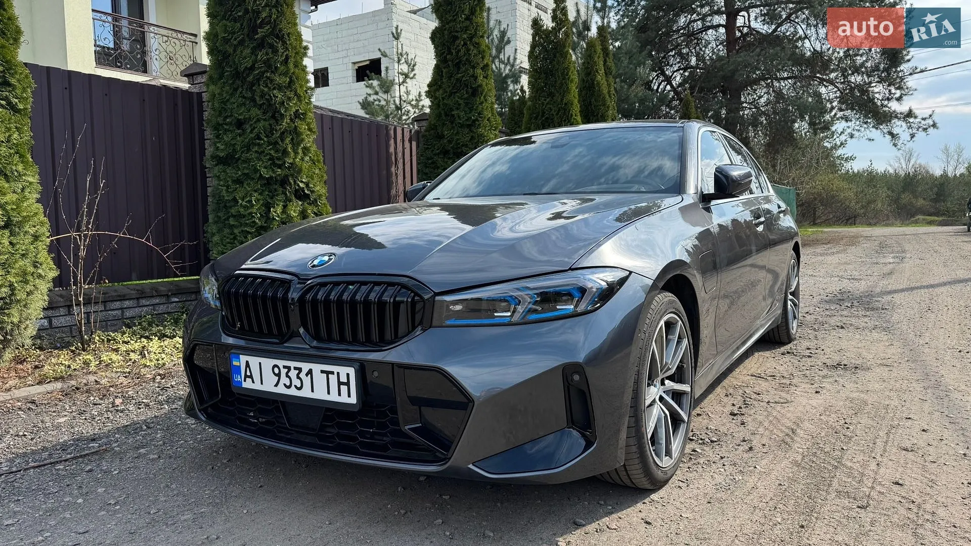 BMW 3 Series 2021 VIN 3MW5P7J01M8B80736 фото оголошення 2 з 25