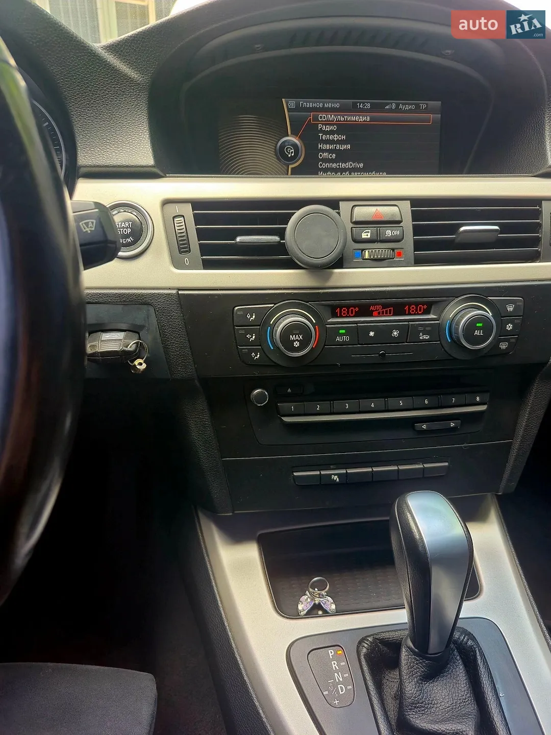2011 BMW 3er - мініатюра 9