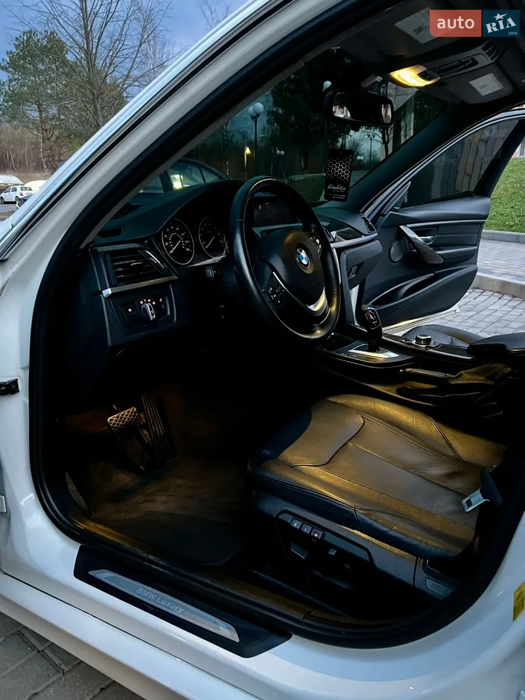 2012 BMW 3er - мініатюра 22