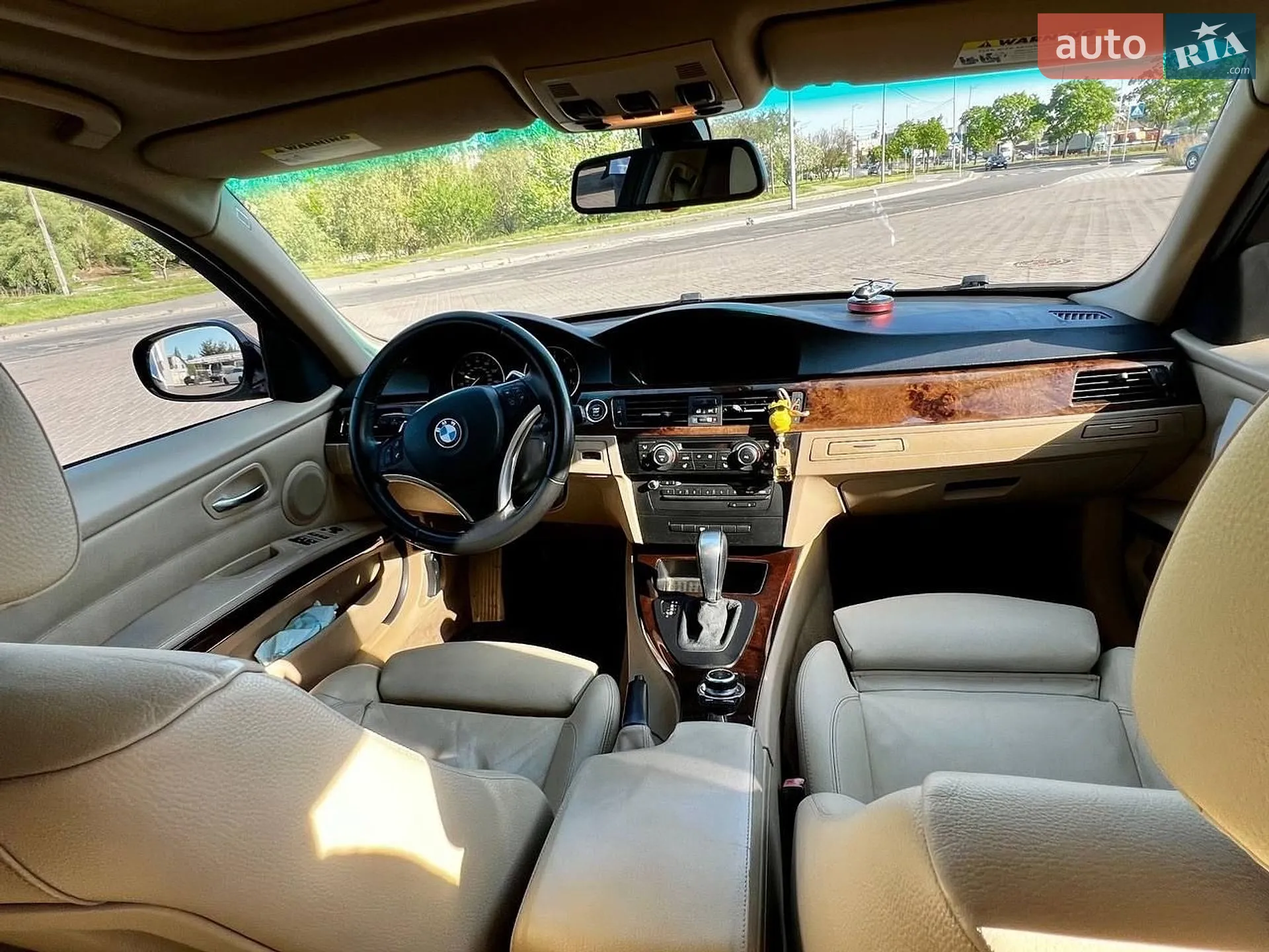 2010 BMW 3er - мініатюра 10