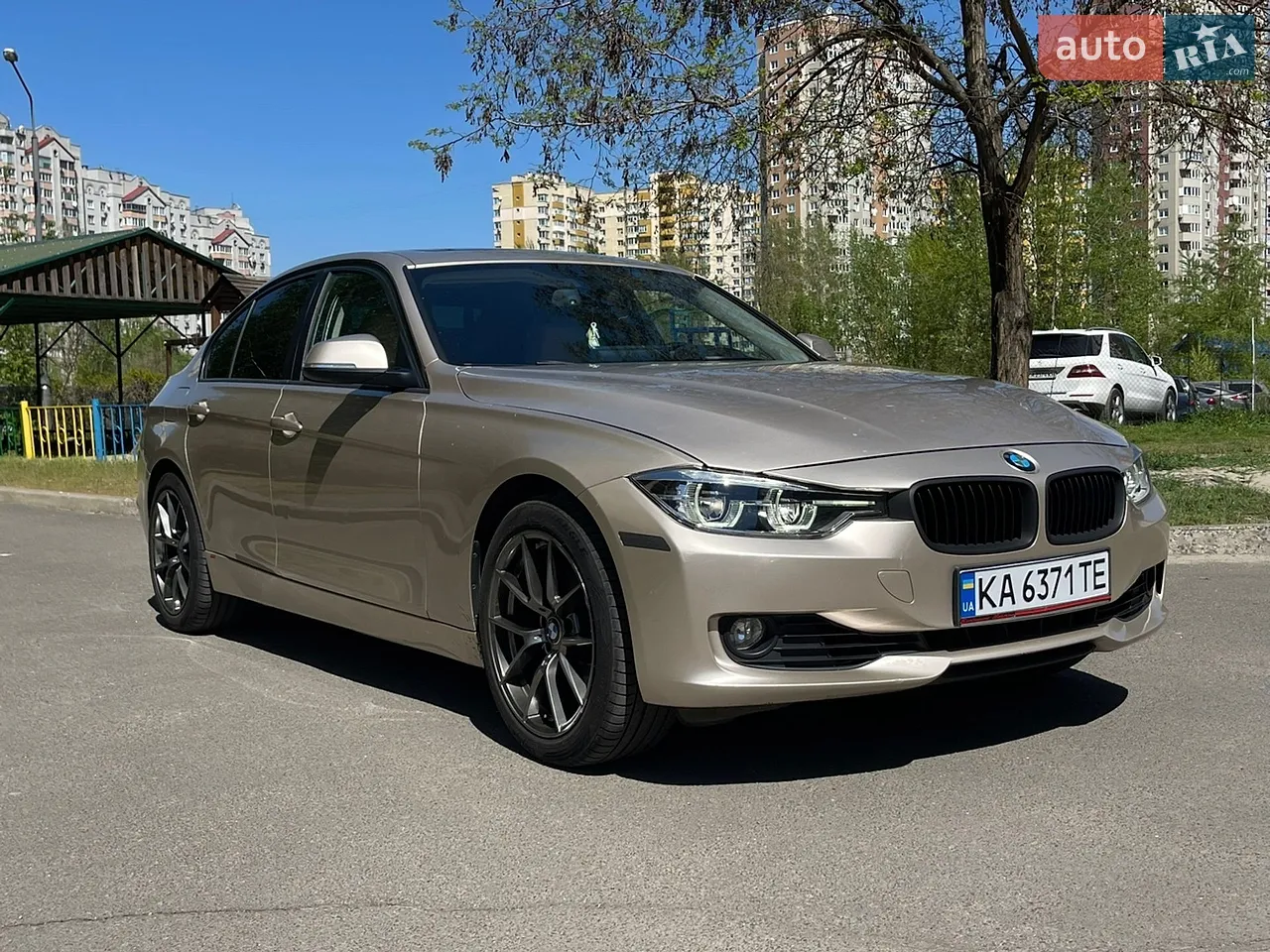 2011 BMW 3er - мініатюра 13