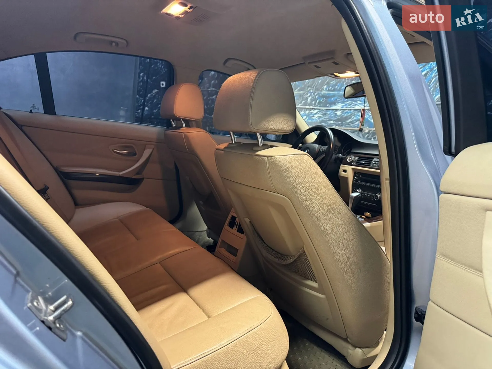 2010 BMW 3er - мініатюра 19