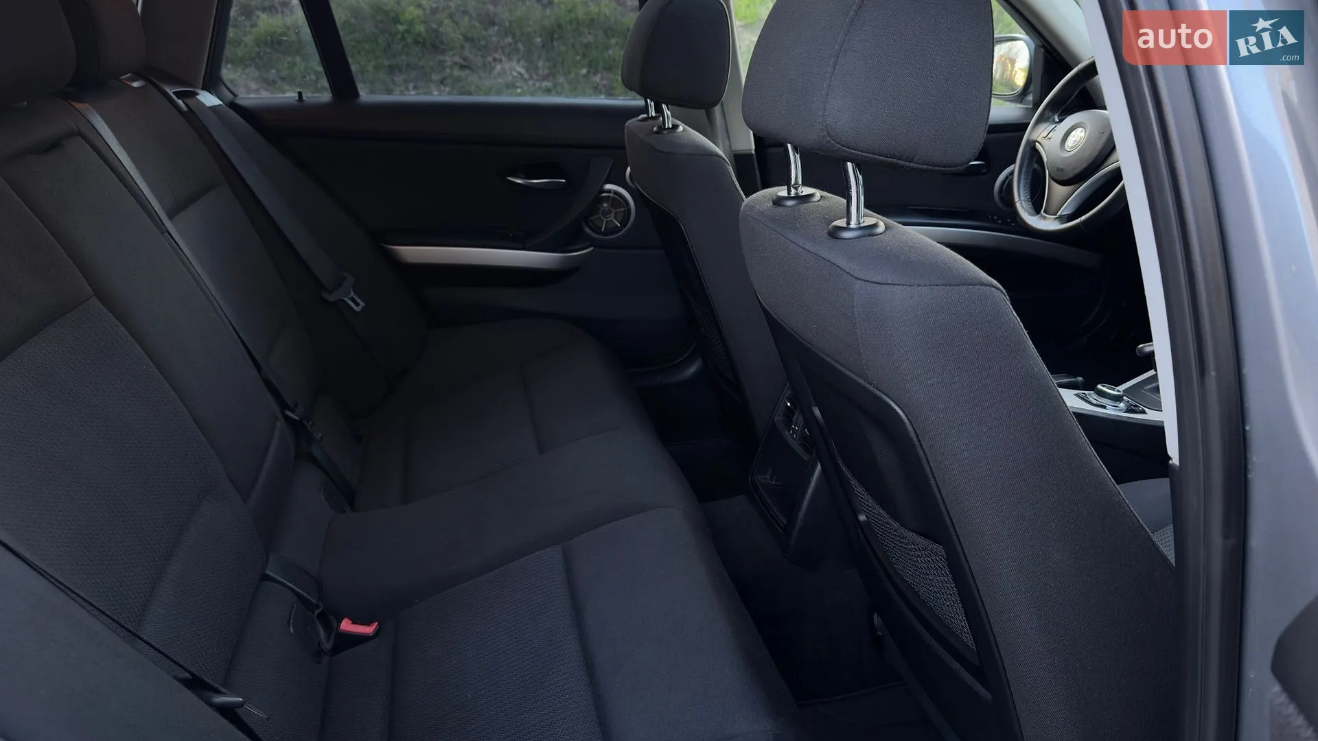 2010 BMW 3er - мініатюра 11