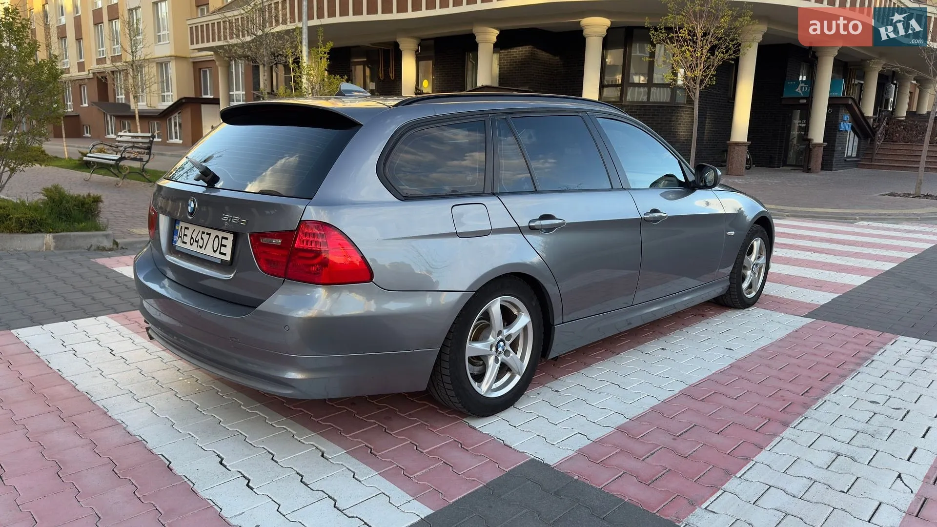2010 BMW 3er - мініатюра 7