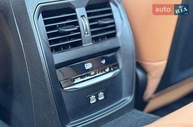 Седан BMW 3 Series 2025 в Киеве