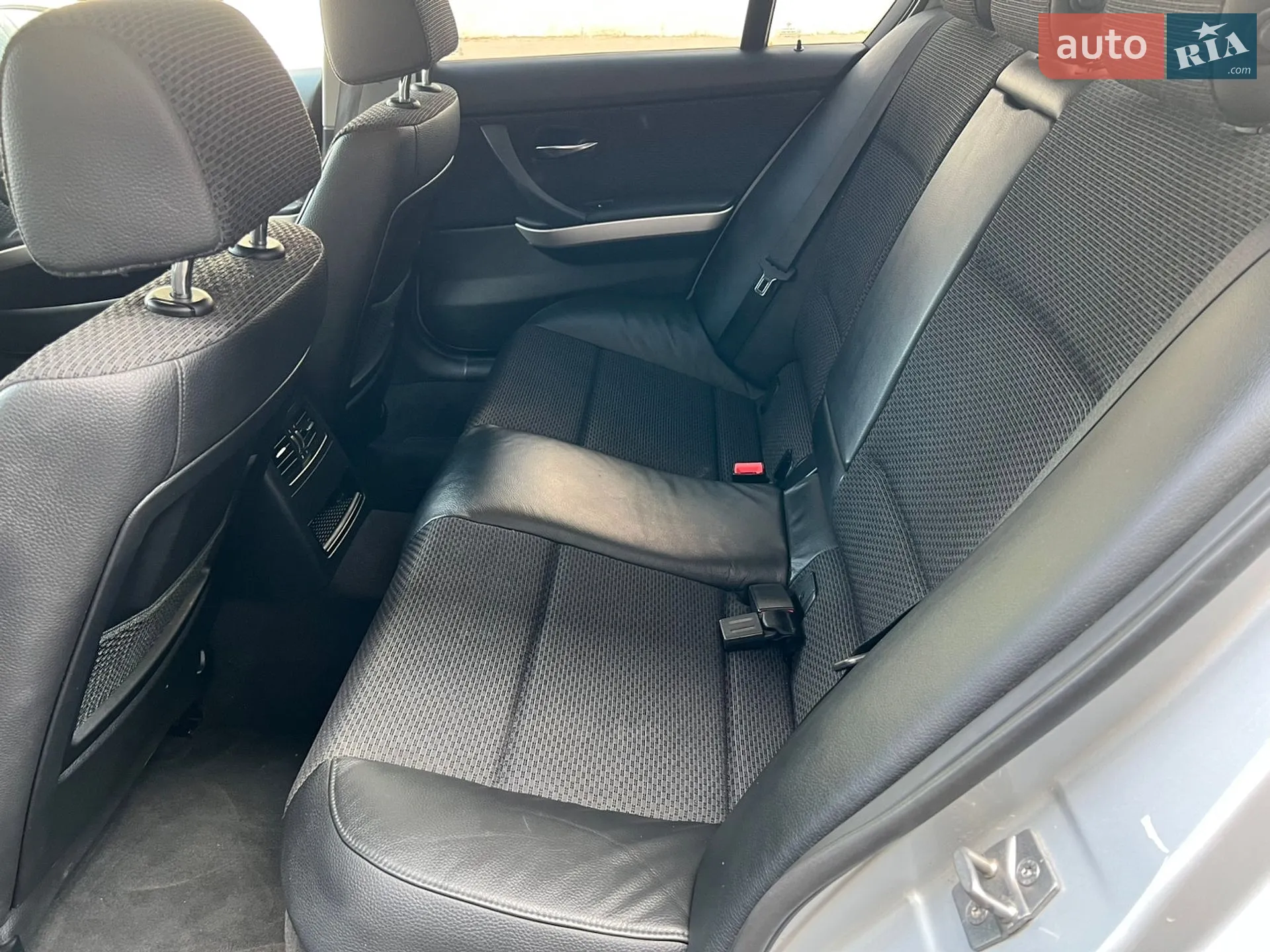 2011 BMW 3er - мініатюра 25