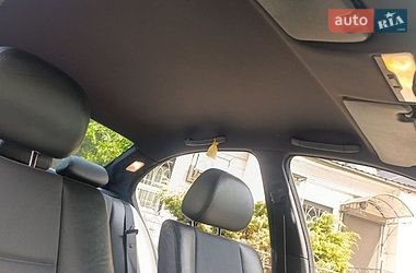 Седан BMW 3 Series 2004 в Киеве