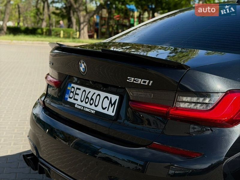Седан BMW 3 Series 2019 в Николаеве