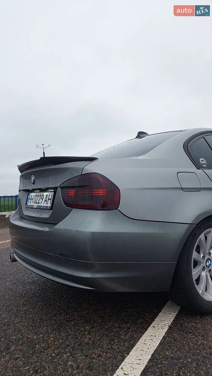 2010 BMW 3er - мініатюра 11
