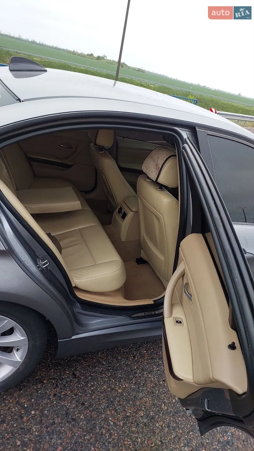 2010 BMW 3er - мініатюра 16