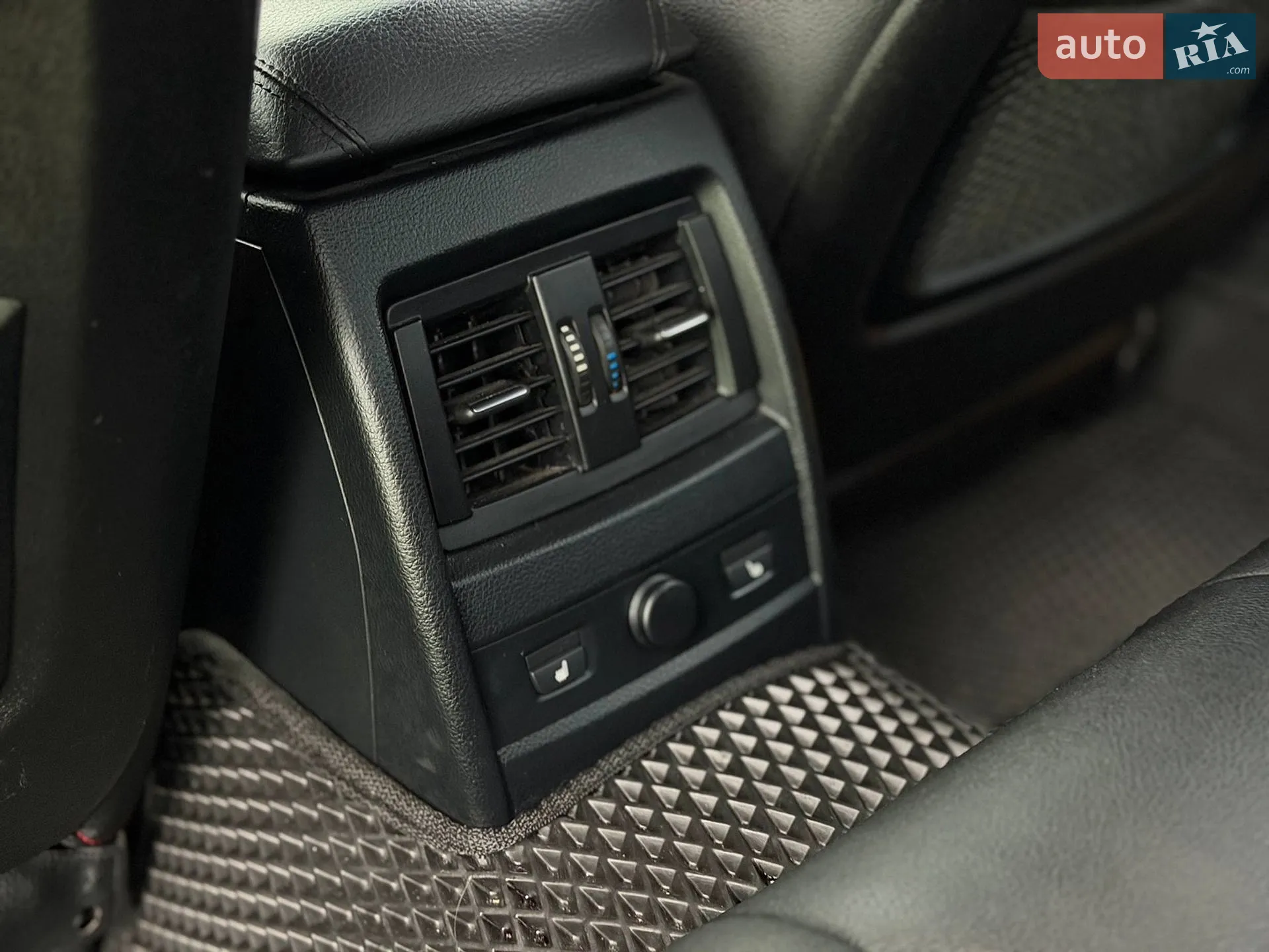 2014 BMW 3er - мініатюра 14