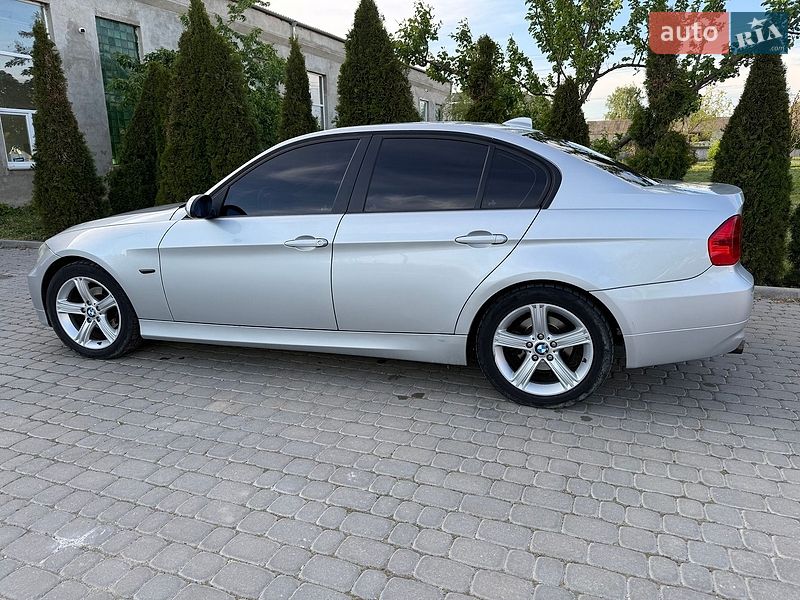 Седан BMW 3 Series 2006 в Ильинцах