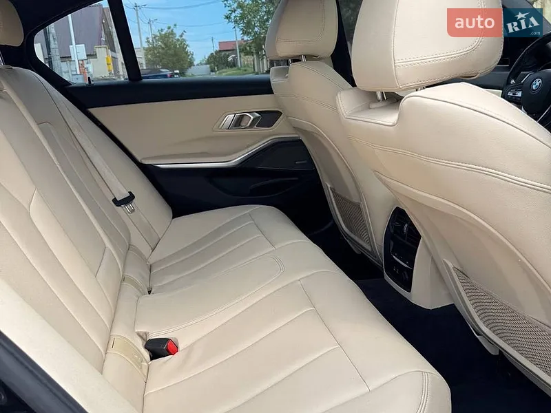 BMW 3 Series 2019 VIN WBA5R1C53KFH01270 фото оголошення 10 з 50