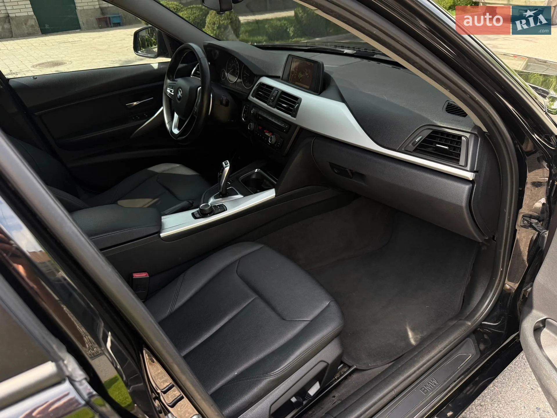 2012 BMW 3er - мініатюра 9