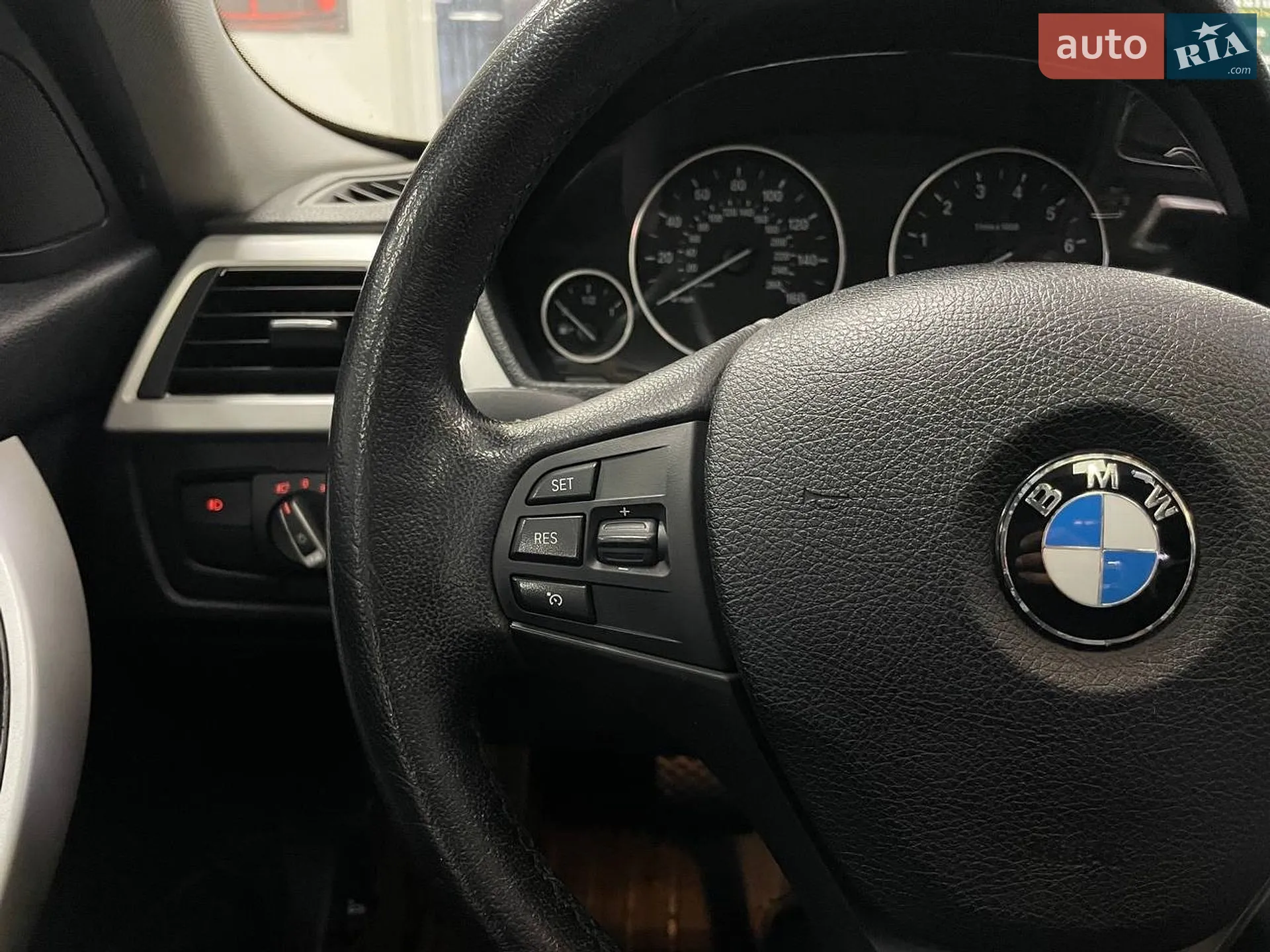 2013 BMW 3er - мініатюра 23