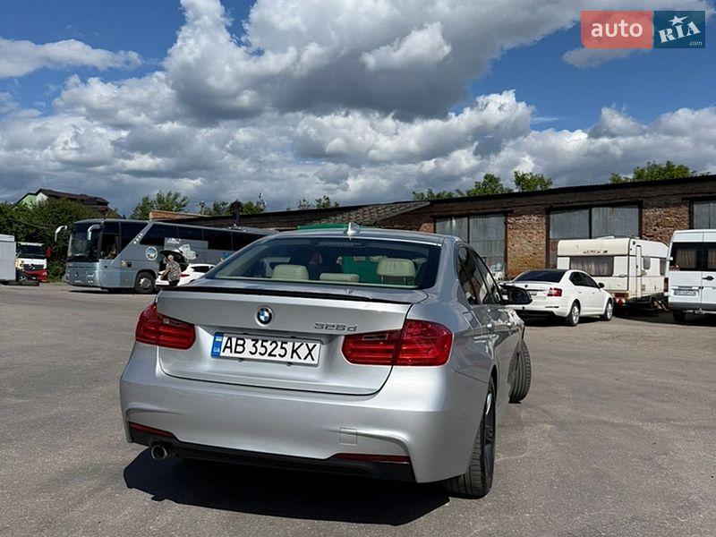 Седан BMW 3 Series 2013 в Виннице