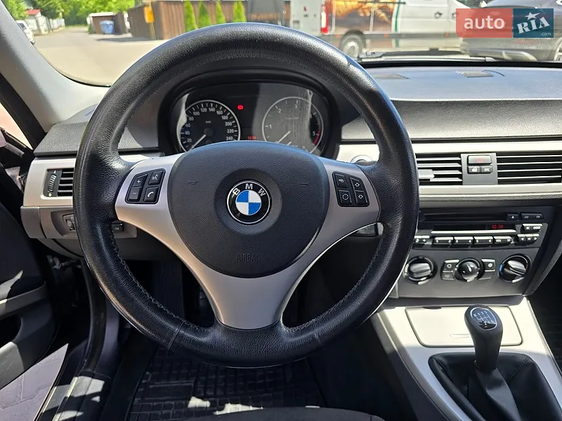 BMW 3 Series 2005 VIN WBAVU31090KY05426 фото оголошення 11 з 43