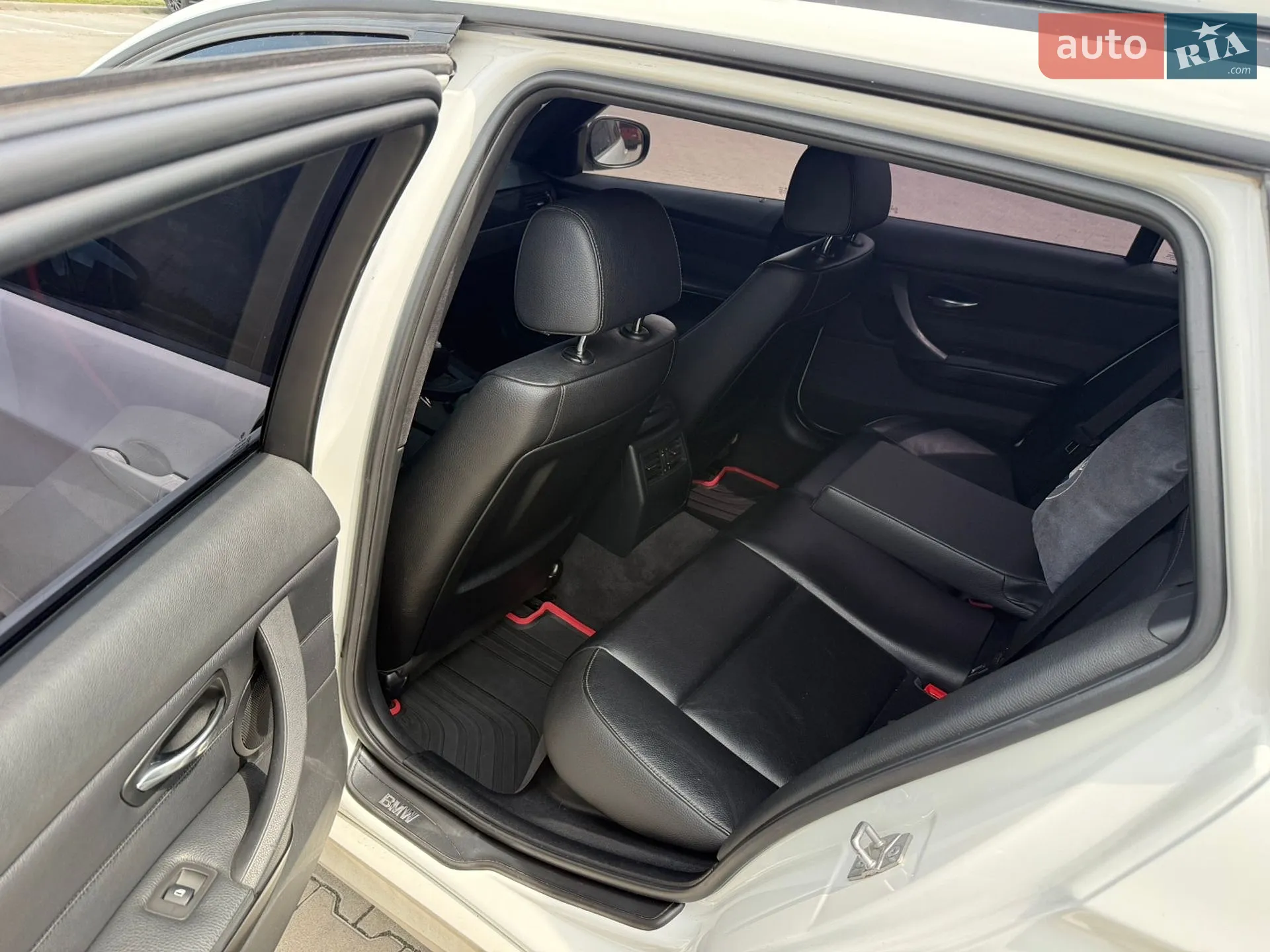 2011 BMW 3er - мініатюра 9