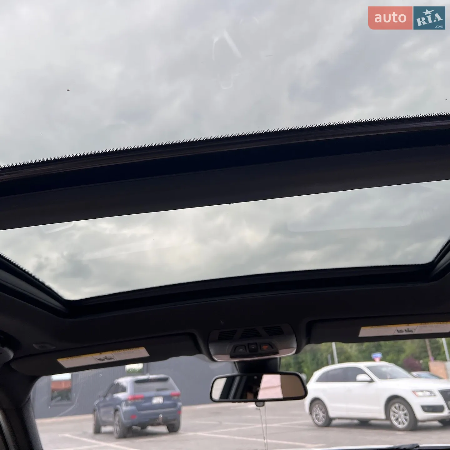 BMW 3 Series 2016 VIN WBA8J1C59GK710989 фото оголошення 18 з 33