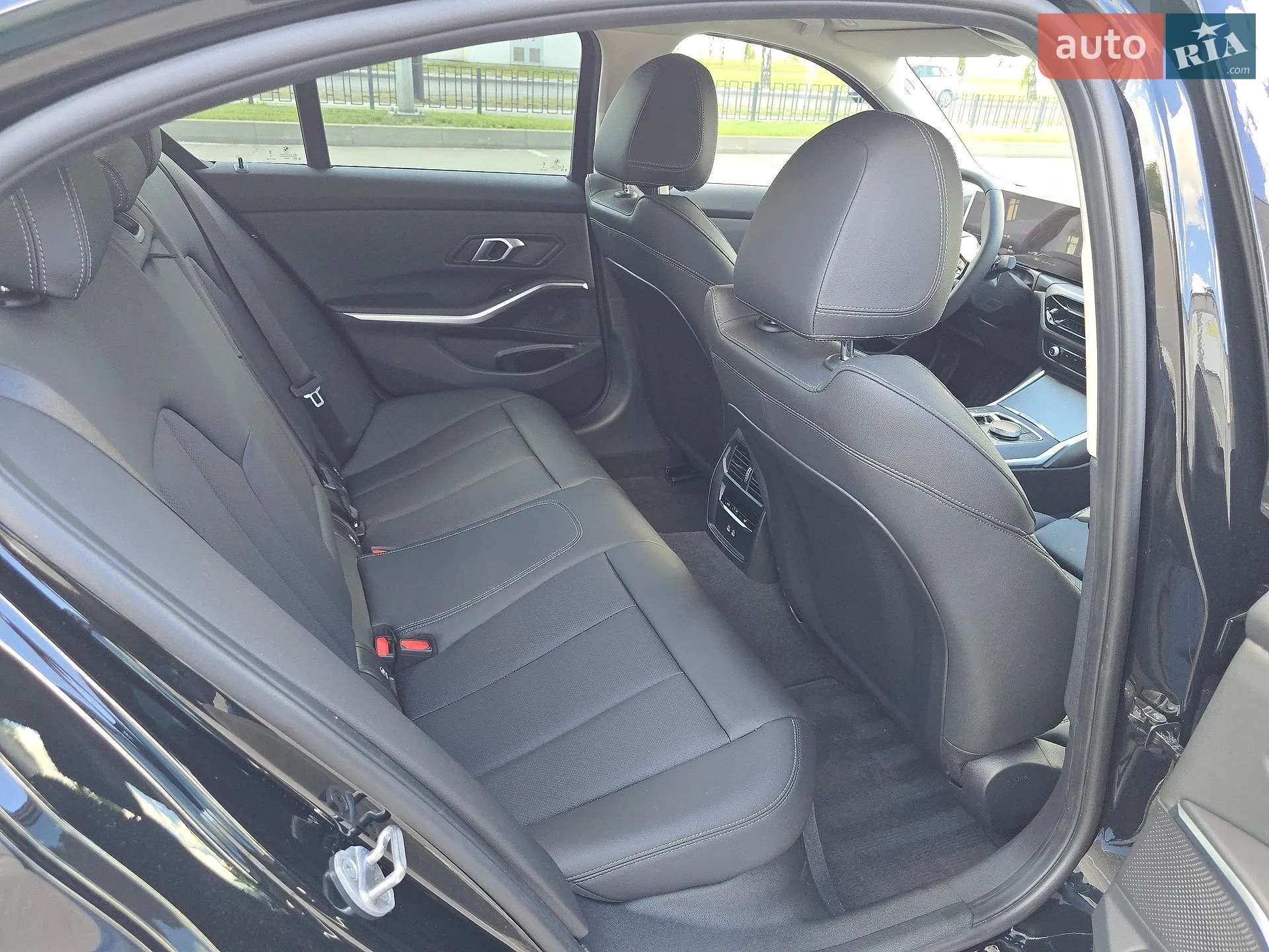 2024 BMW 3er - мініатюра 29