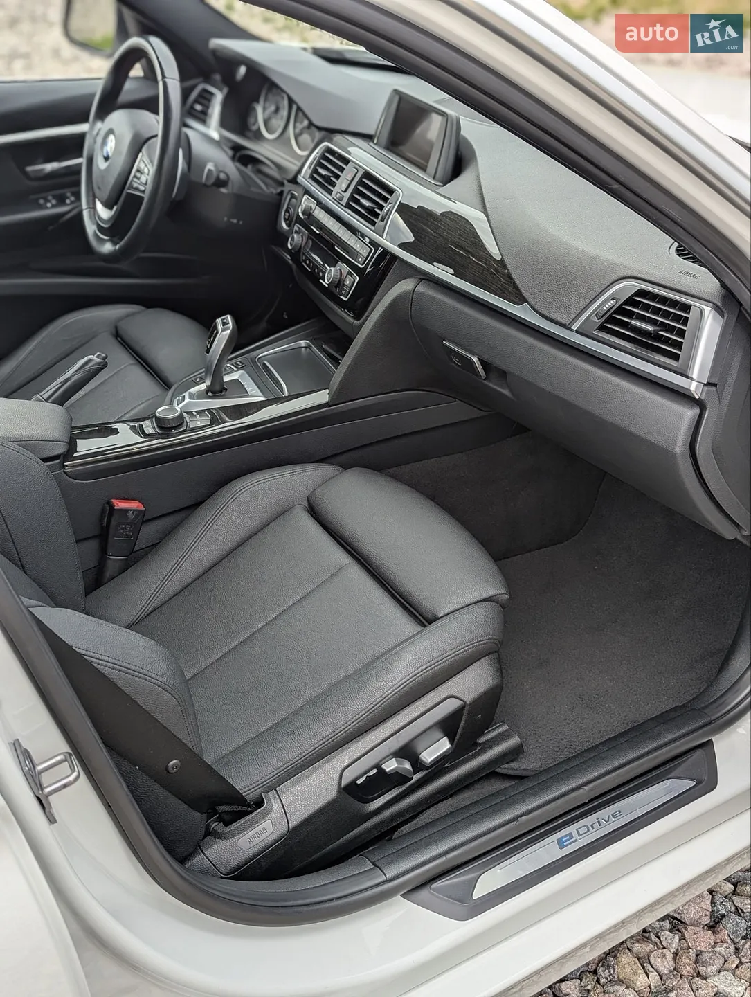 2017 BMW 3er - мініатюра 19