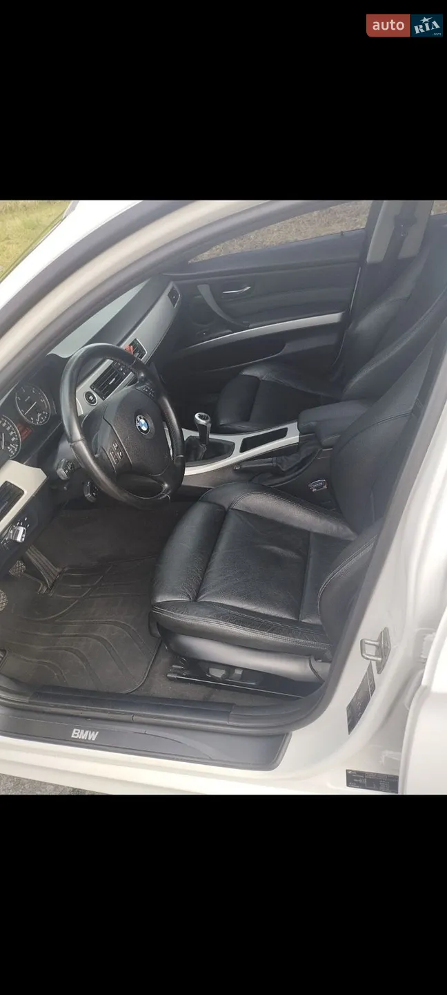 2010 BMW 3er - мініатюра 8