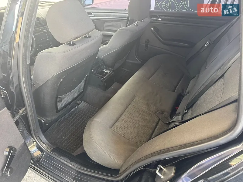 BMW 3 Series 2003 VIN WBAEL71000PK82830 фото оголошення 12 з 56