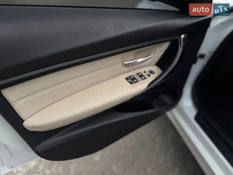 BMW 3 Series 2014 VIN WBA3B5C54FF961120 фото оголошення 22 з 64
