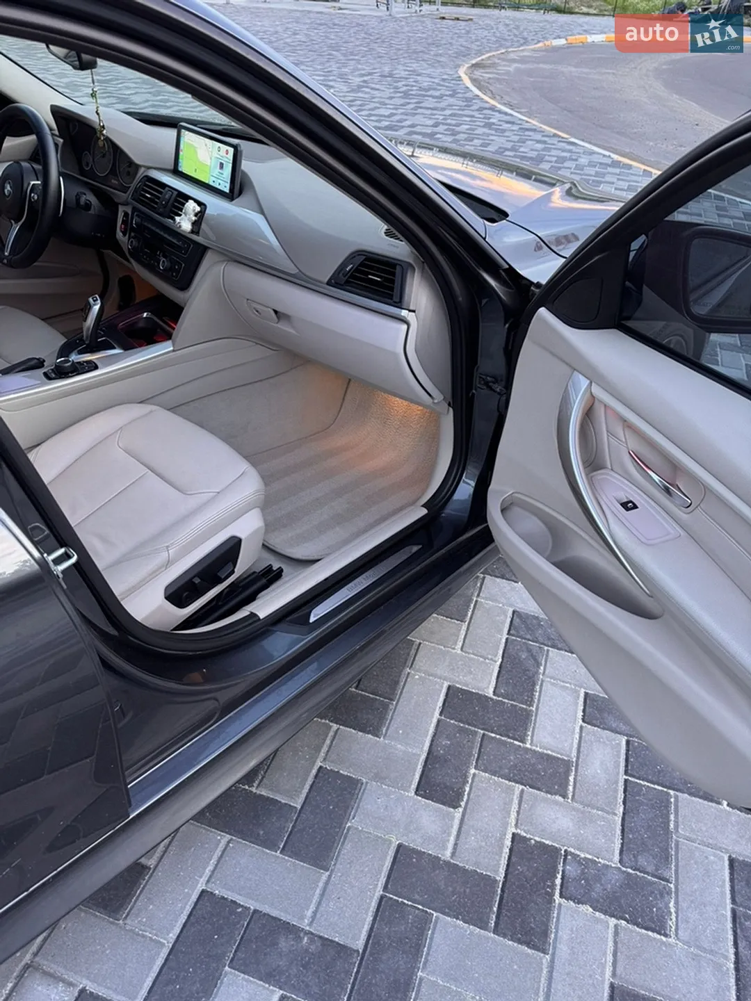 2012 BMW 3er - мініатюра 7
