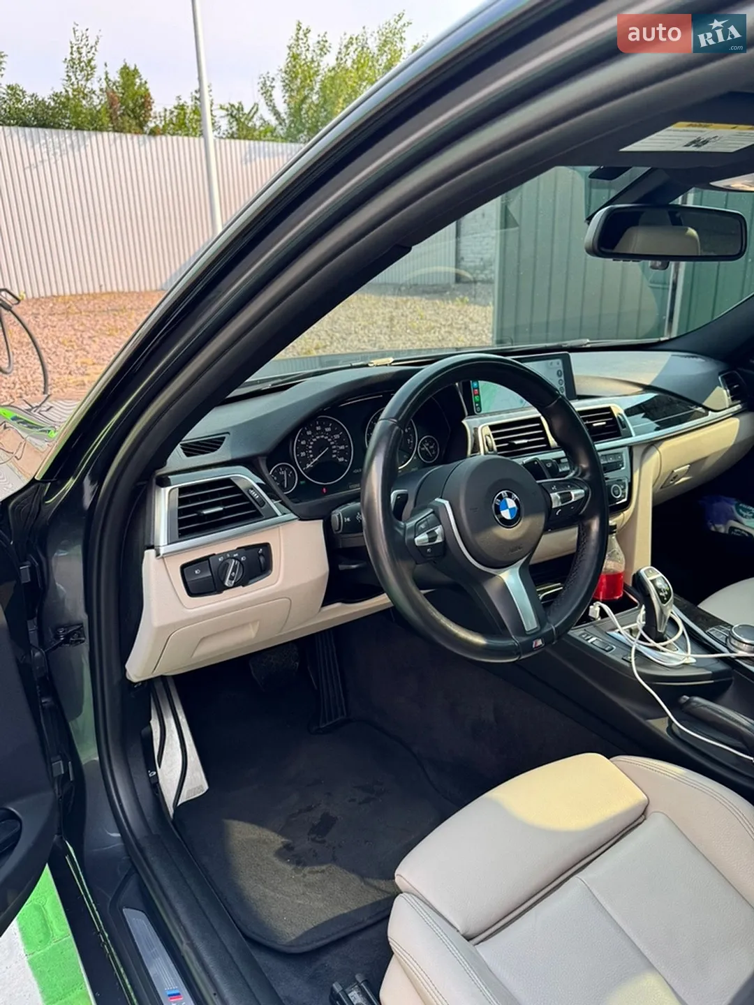 BMW 3 Series 2017 VIN WBA8B7G33HNU37816 фото оголошення 15 з 34