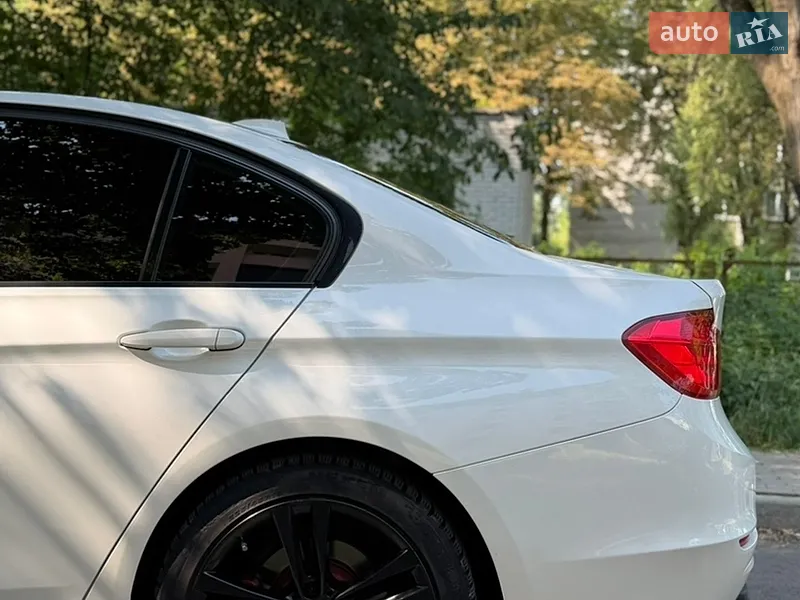 BMW 3 Series 2013 VIN WBA3C3C55EF985362 фото оголошення 13 з 76