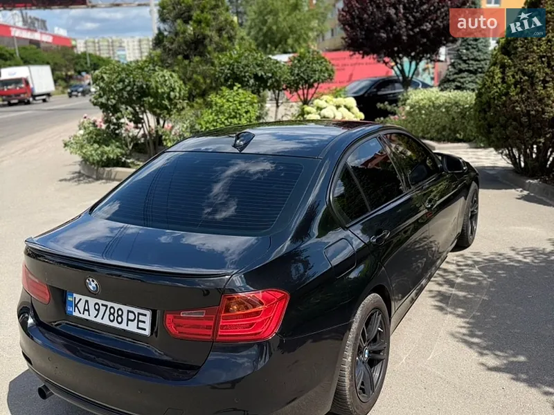 BMW 3 Series 2012 VIN WBA3D31000J271150 фото оголошення 13 з 50