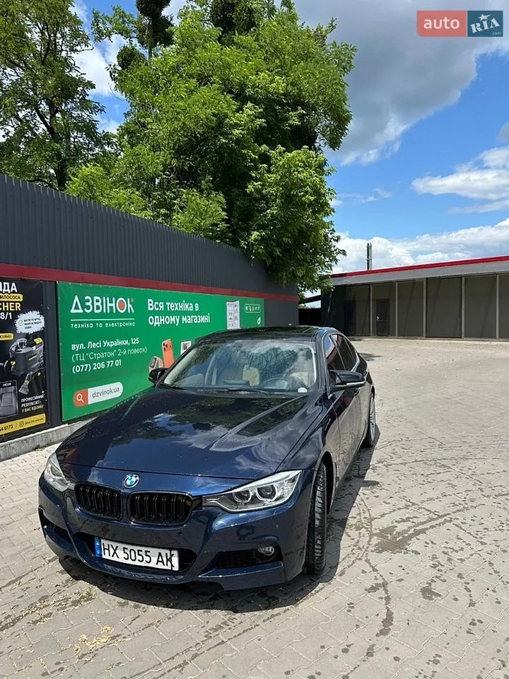 BMW 3 Series 2011