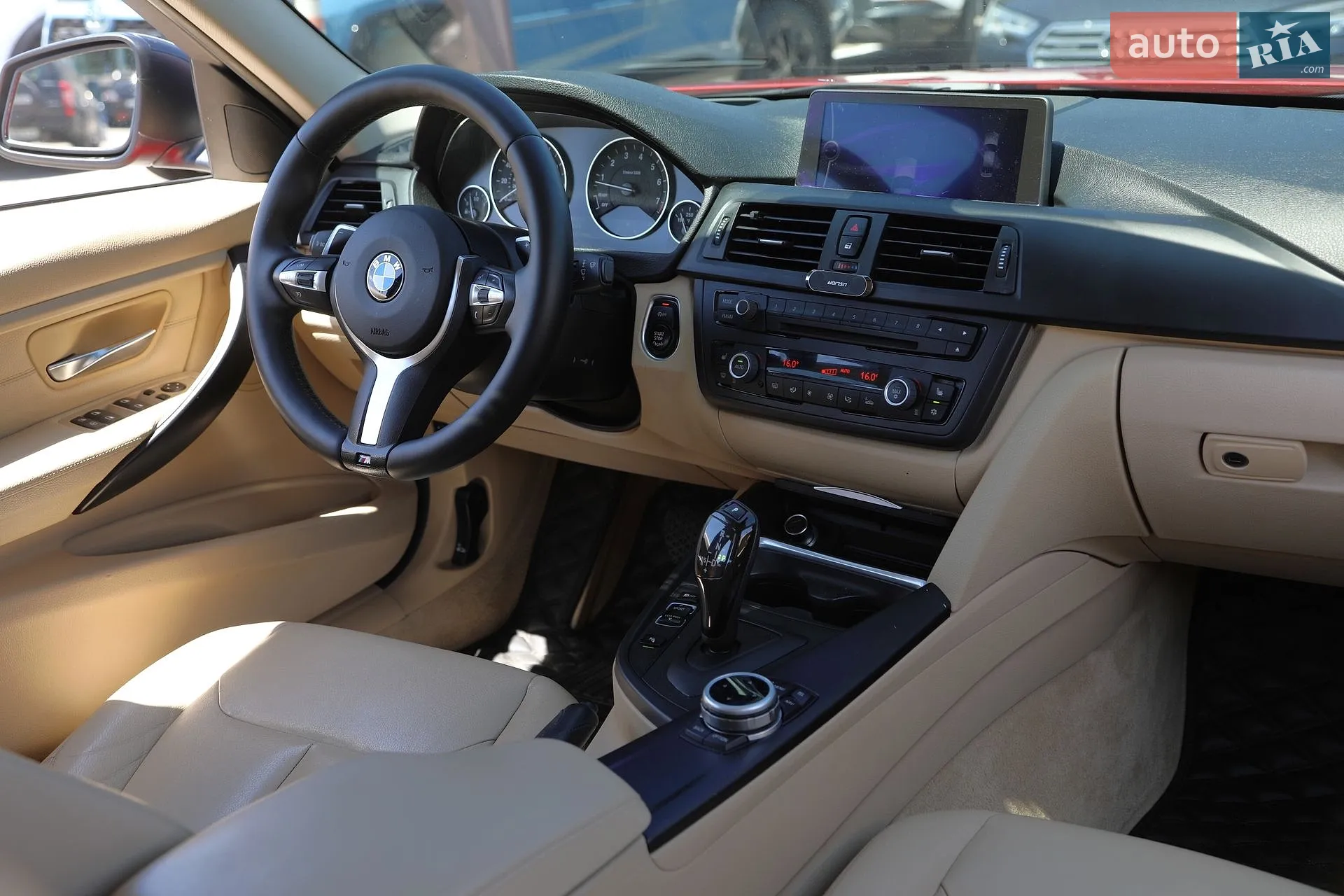 2012 BMW 3er - мініатюра 18